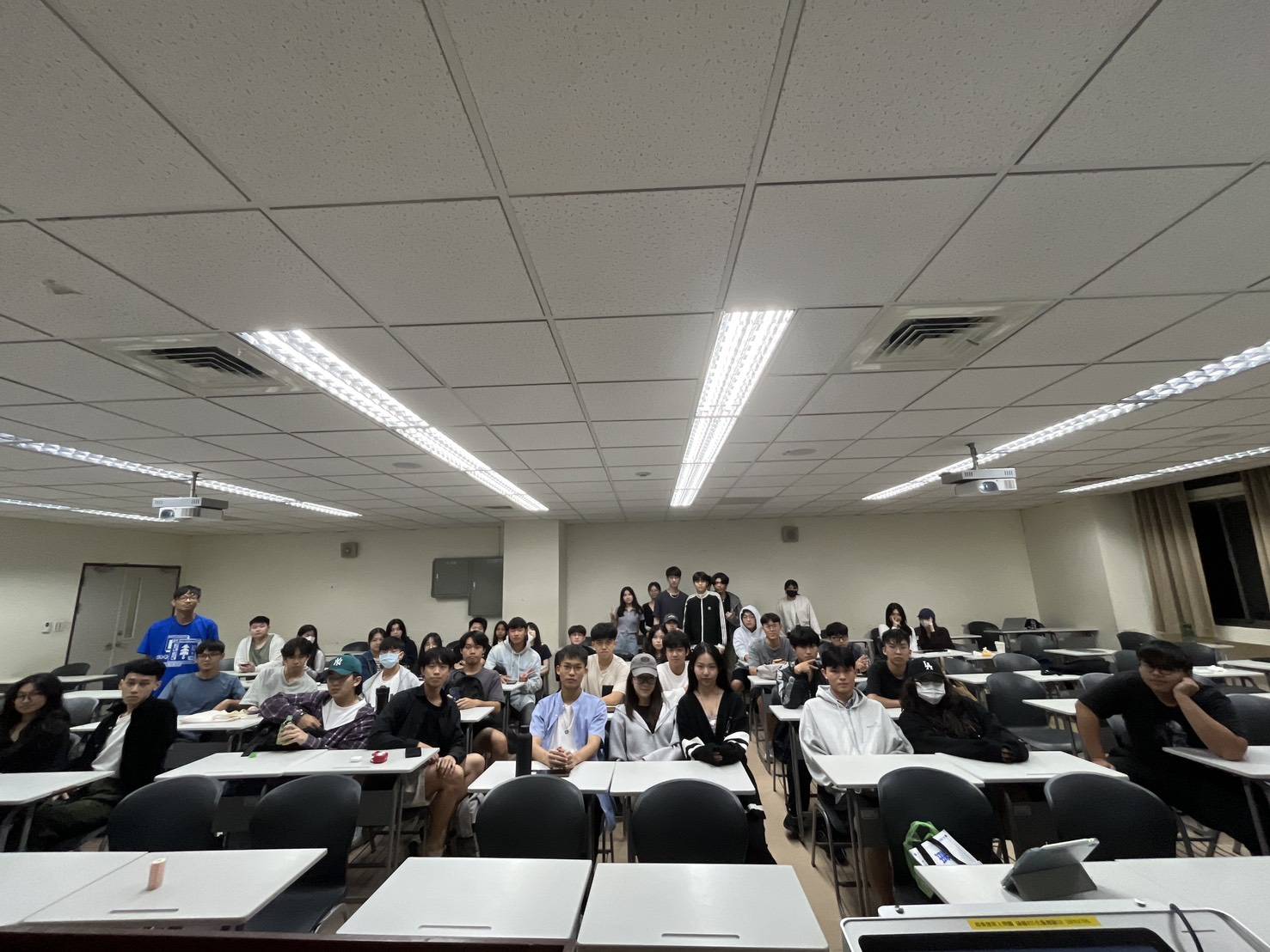 公開社課